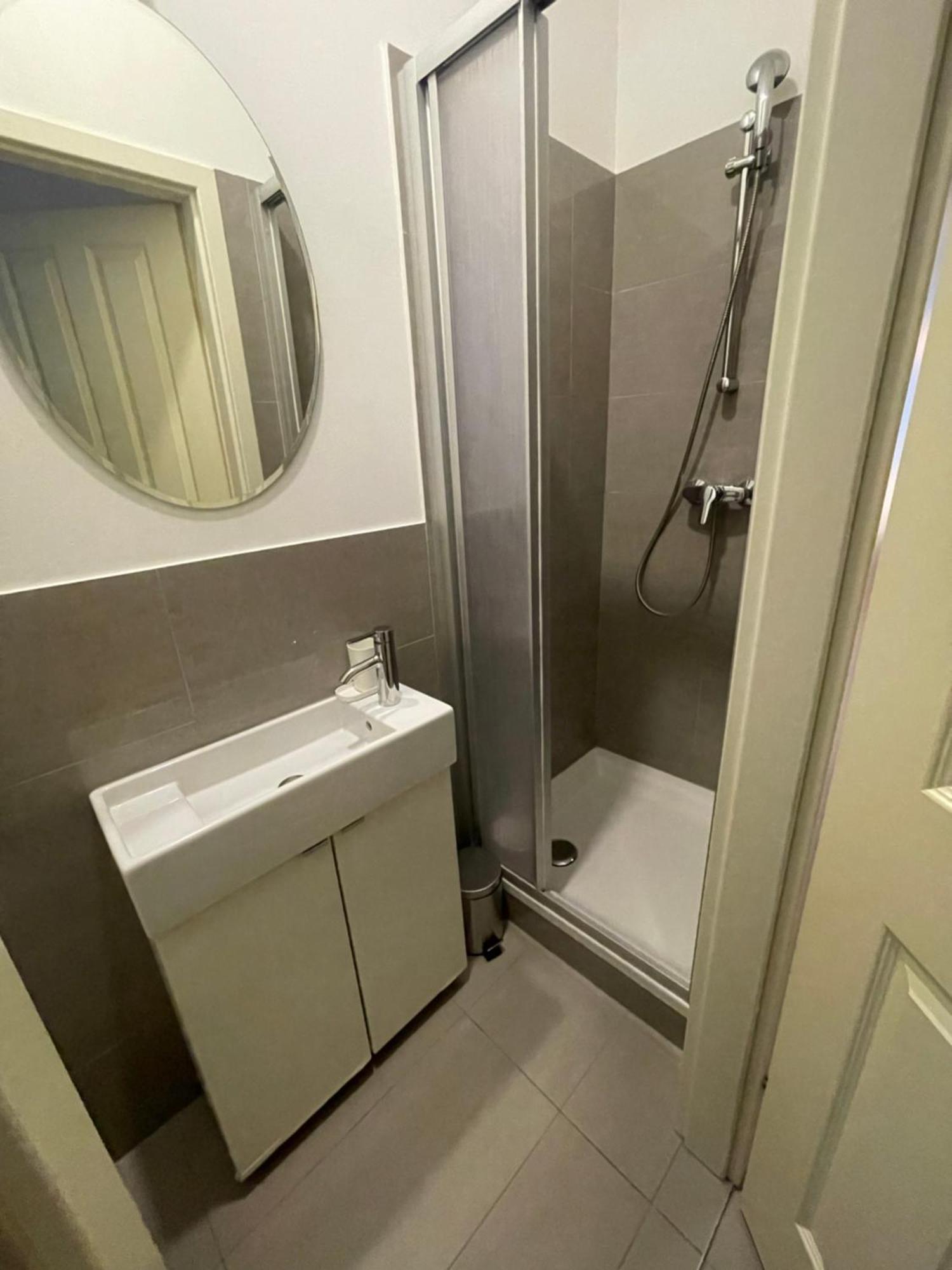 Cozy-5-Person Apartment In Vienna 5 Luaran gambar